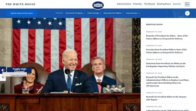 web accessibility example: homepage of white house shows joe biden at state of the union with article titles on the right hand side. 